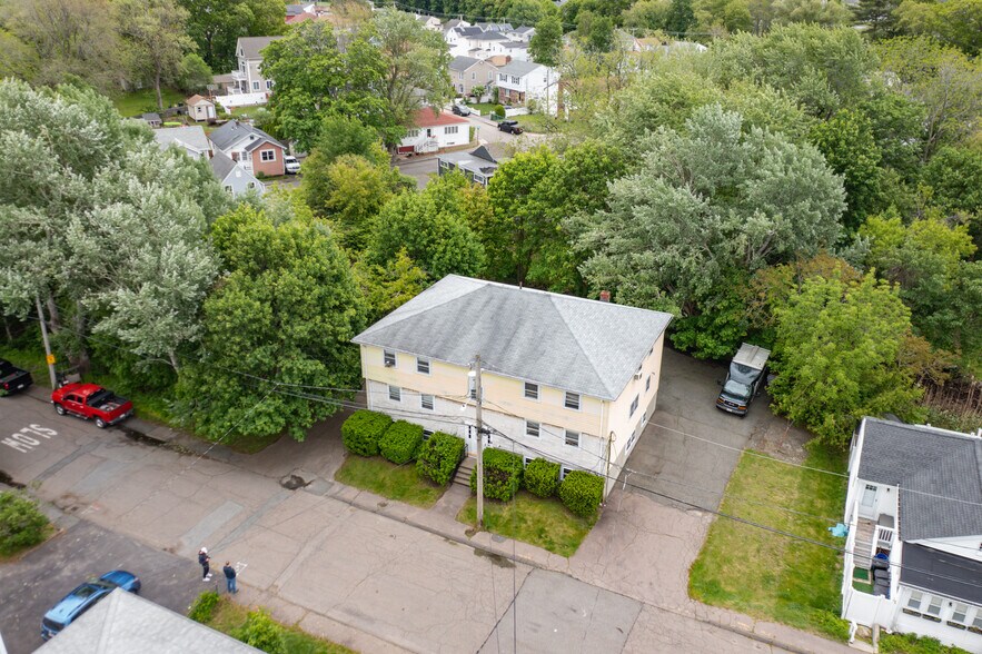 More Photos Of 51 Stoughton St, Quincy Apartments For Sale