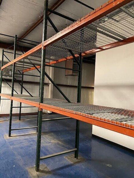 More Photos Of 1961 Richmond Ter, Staten Island Warehouse For Lease