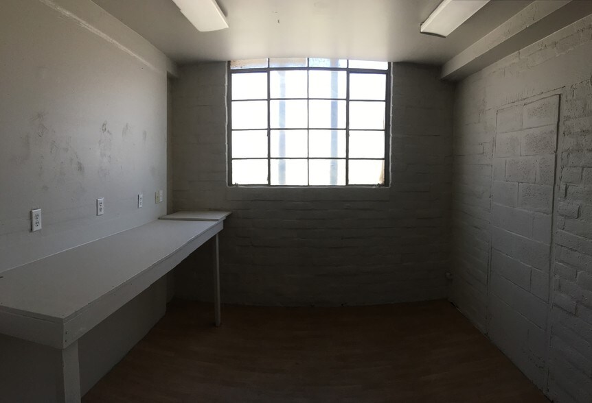 More Photos Of 1500 Wyoming Ave, El Paso Auto Repair For Lease