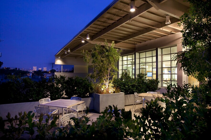 More Photos Of 1730-1738 Berkeley St, Santa Monica Loft Creative Space For Lease