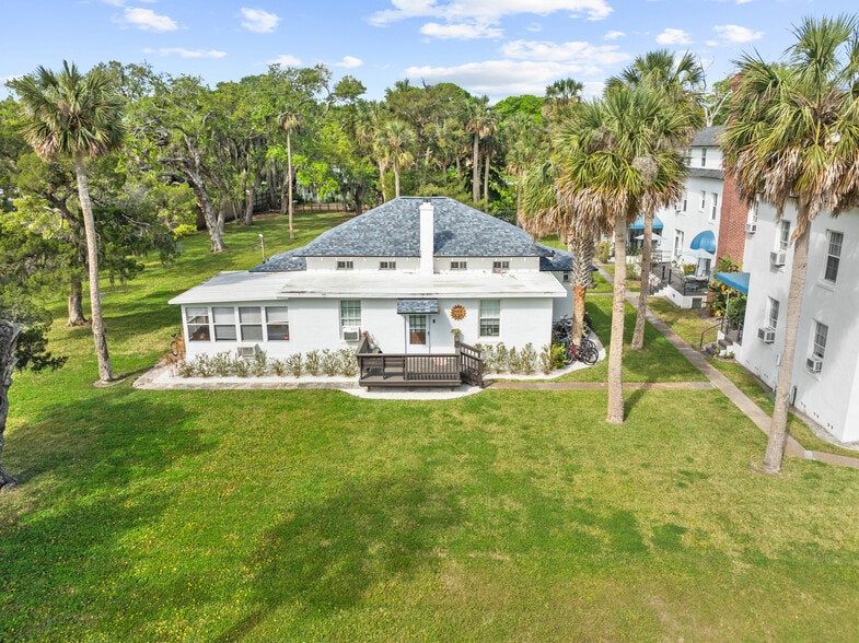 More Photos Of 35 Dufferin St, Saint Augustine Apartments For Sale