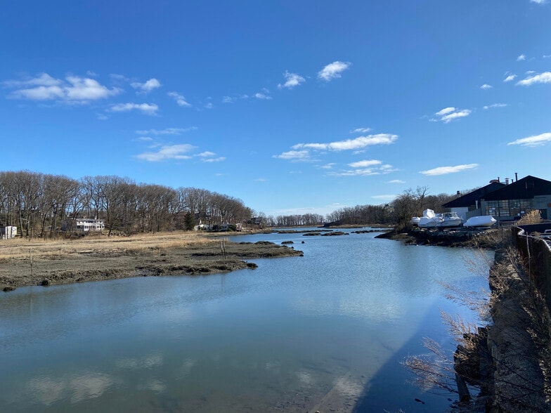 More Photos Of 314 Wilson Ave, Norwalk Warehouse For Lease