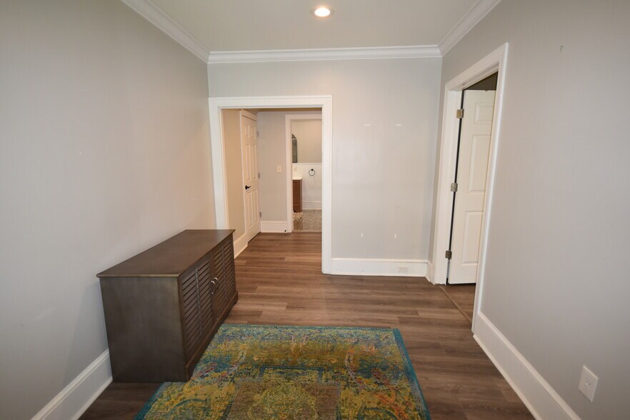 More Photos Of 309 White Horse Pike, Haddon Heights Office For Sale