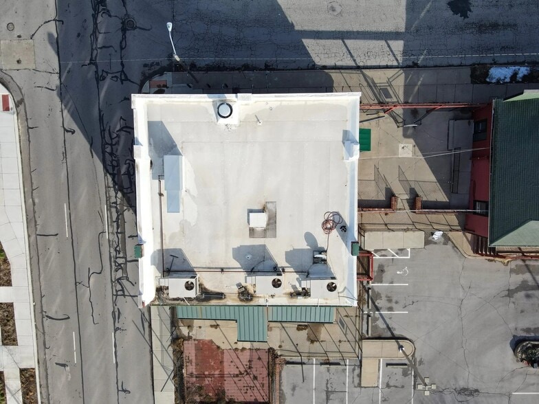 More Photos Of 917 W 44th St, Kansas City Restaurant For Sale