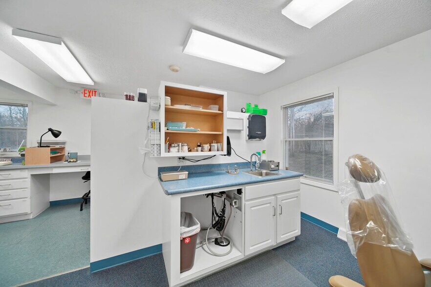 More Photos Of 3165 County Farm Rd, Jackson Medical For Sale