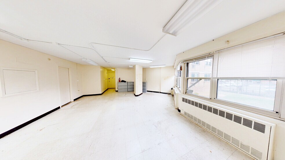 More Photos Of 5910 Queens Blvd, Woodside Apartments For Lease
