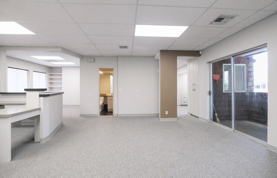 More Photos Of 122 S Patterson Ave, Santa Barbara Office For Sale