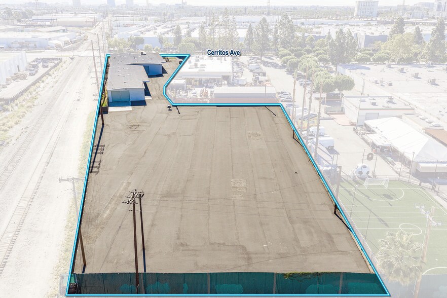 More Photos Of 501 333 W & 501 E Cerritos Ave, Anaheim Land For Lease