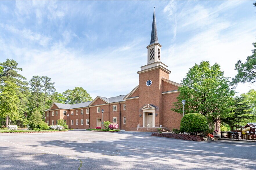 More Photos Of 7740 Cherokee Rd, Richmond Religious Facility For Sale