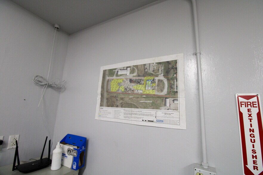 More Photos Of 7350 State Route 111, South Roxana Industrial For Sale