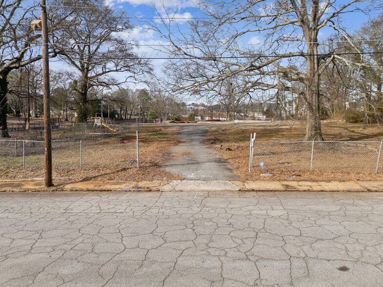 More Photos Of 514 McDonough Blvd SE, Atlanta Land For Sale