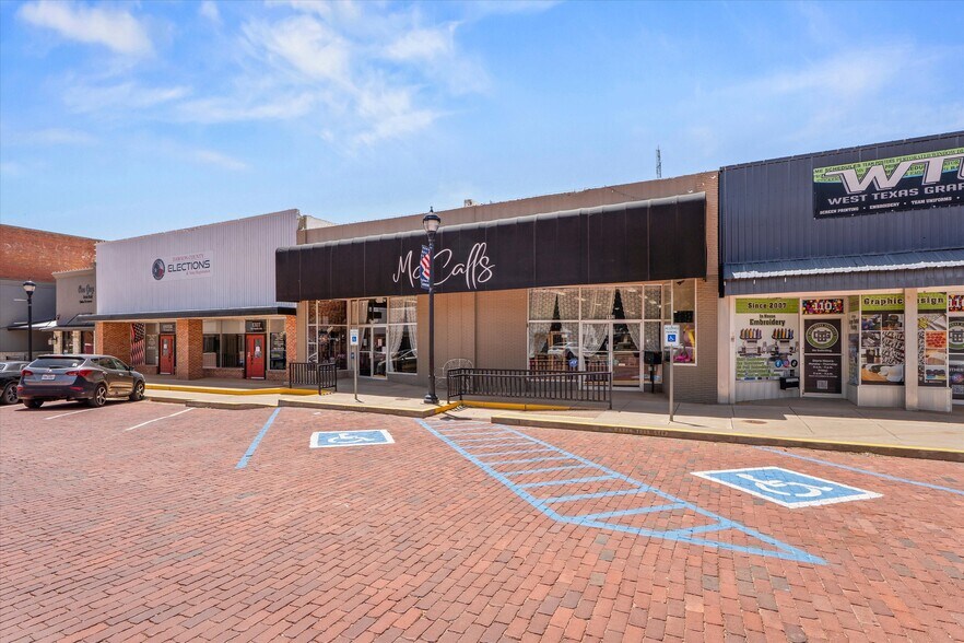 More Photos Of 112 Austin Ave, Lamesa General Retail For Sale