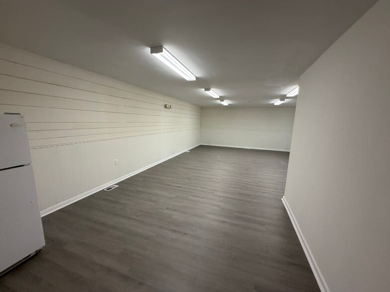 More Photos Of 1100 Calvary Rd, Churchville Flex For Lease