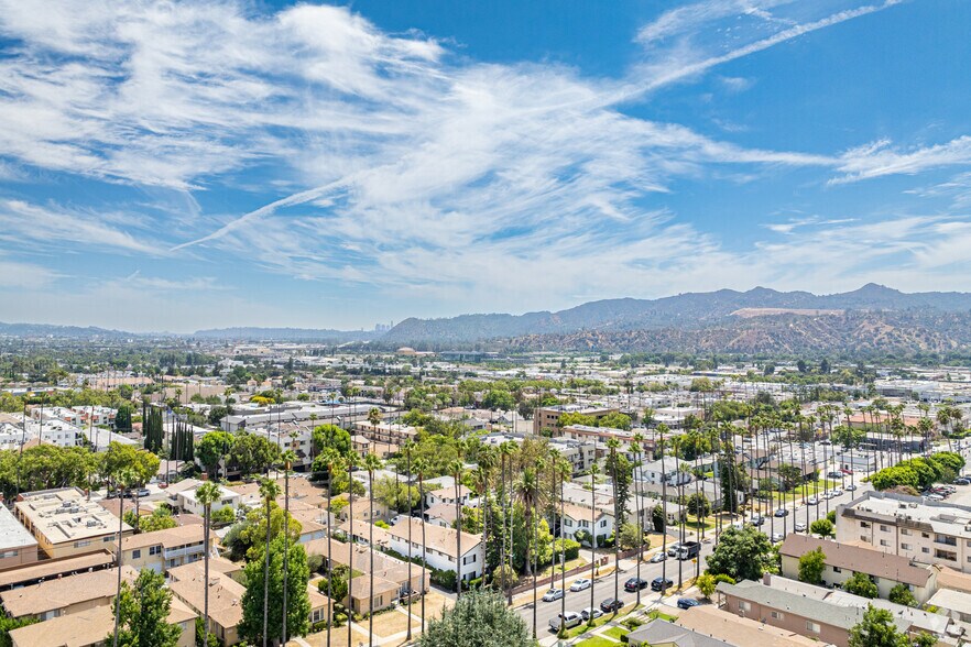 More Photos Of 1142-1148 Western Ave, Glendale Apartments For Sale