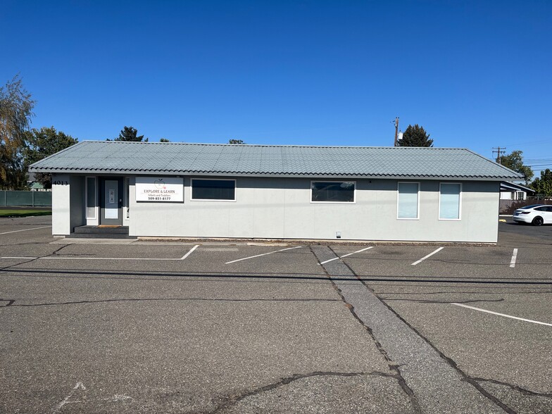 Primary Photo Of 4013 W Court St, Pasco Office For Sale