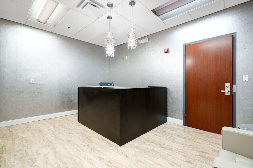 More Photos Of 121-189 S Orange Ave, Orlando Office Residential For Sale