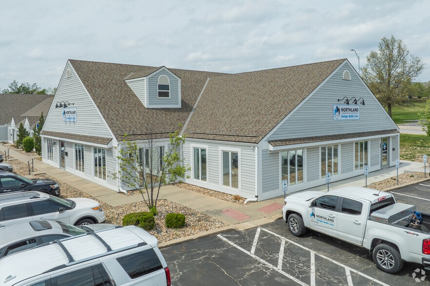 More Photos Of 5703-5713 NW 64th Ter, Kansas City Medical For Sale