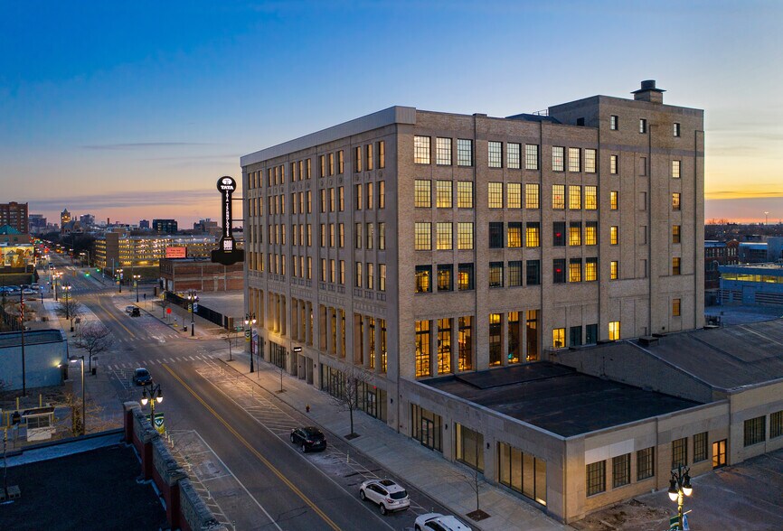 More Photos Of 6001 Cass Ave, Detroit Office For Lease