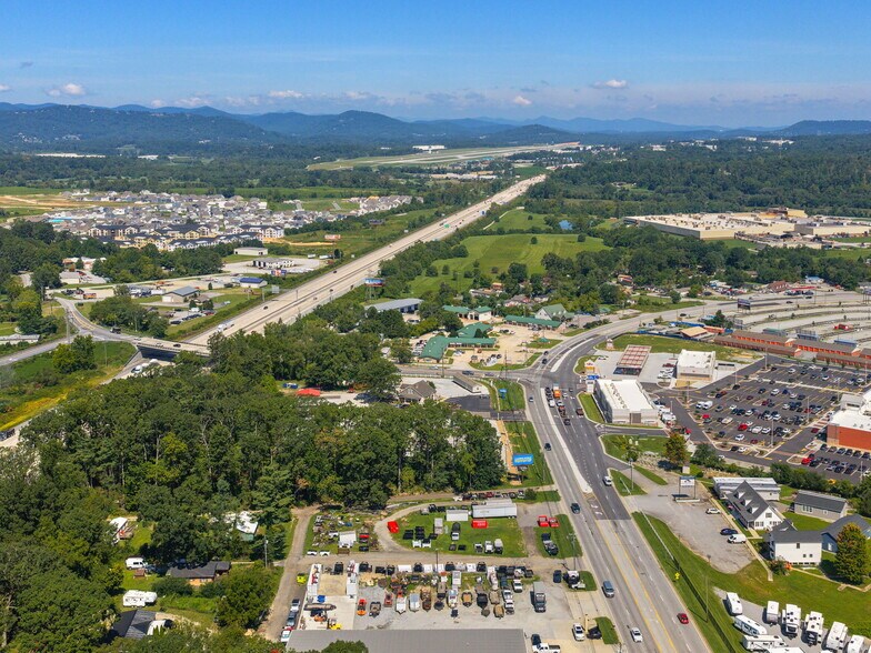 More Photos Of 6063 Asheville Hwy, Hendersonville Land For Lease