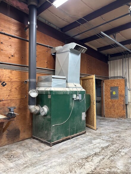 More Photos Of 4155 Gibson Dr, Tipp City Manufacturing For Lease