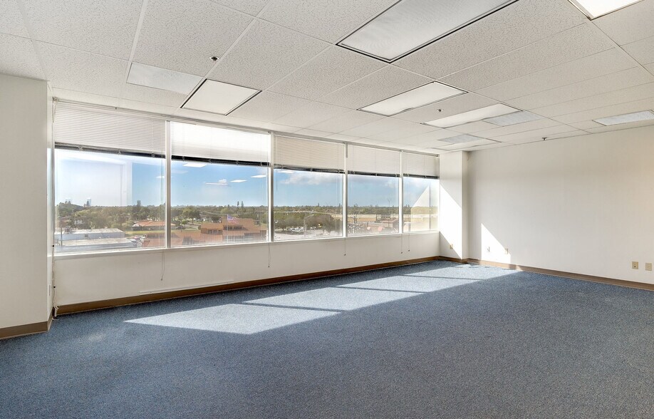 More Photos Of 2503 Del Prado Blvd S, Cape Coral Medical For Lease