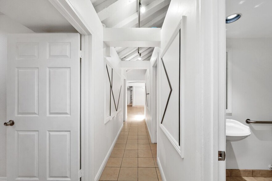 More Photos Of 3861 Jasmine Ave, Culver City Medical For Lease