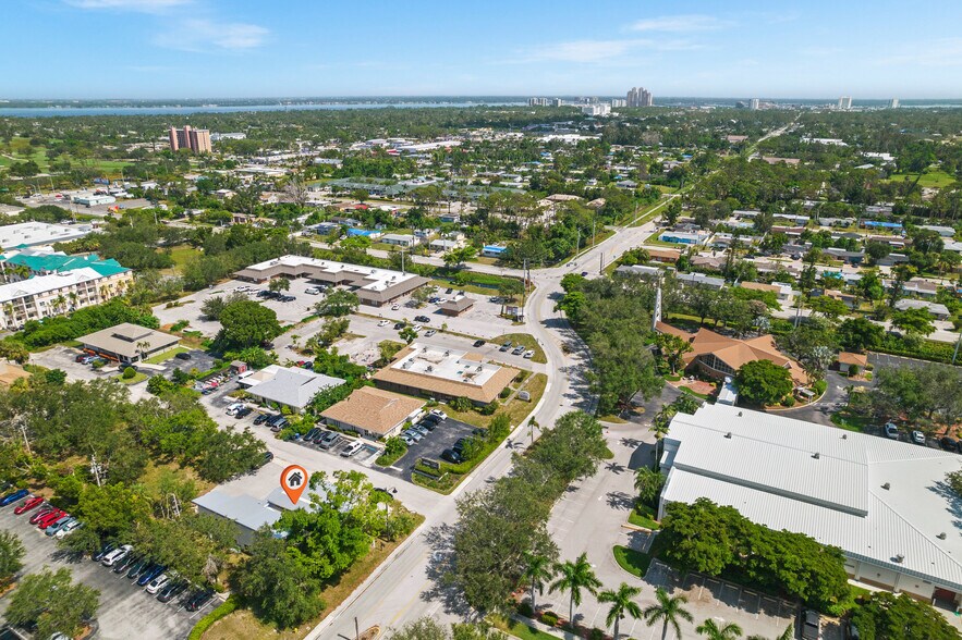 More Photos Of 3616 Broadway Ave, Fort Myers Medical For Sale