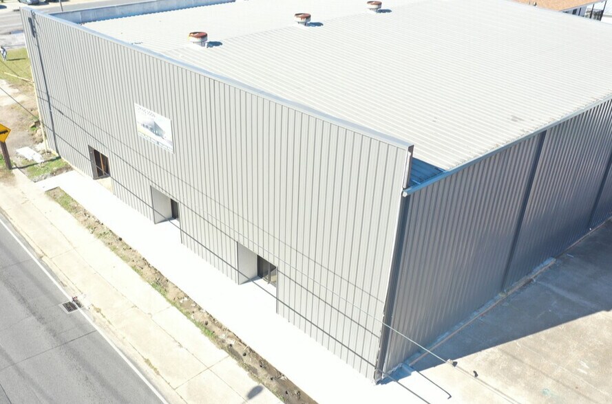 More Photos Of 3407 Jefferson Hwy, New Orleans Storefront For Lease