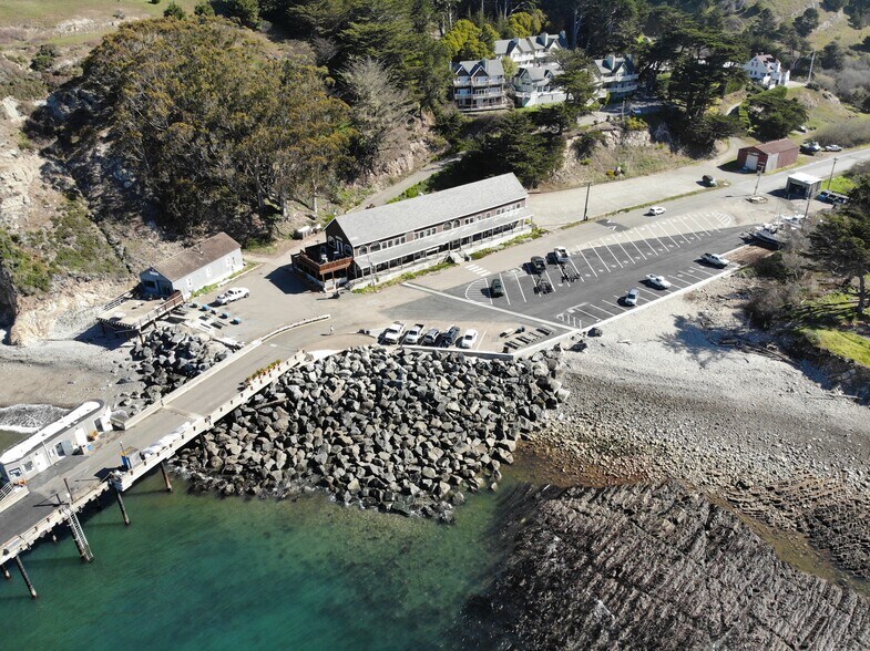 More Photos Of 810 Port Road, Point Arena Restaurant For Sale