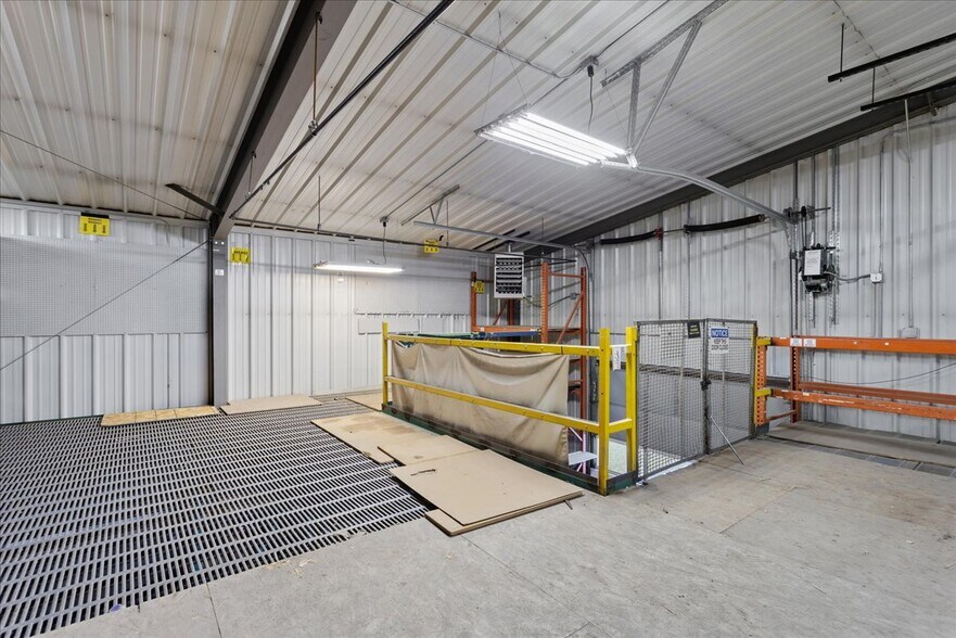 More Photos Of 12104 Deike Ct, Cheyenne Truck Terminal For Sale