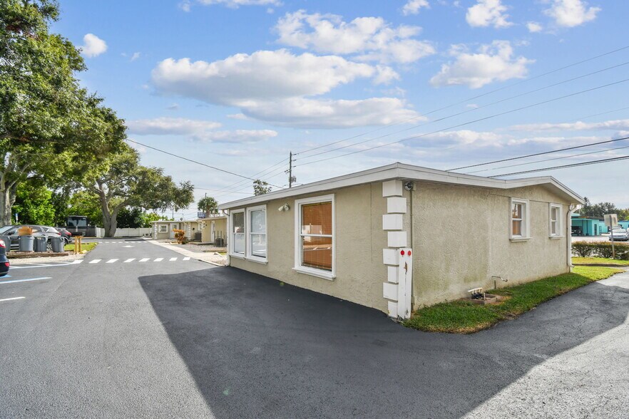 More Photos Of ,  Office For Sale