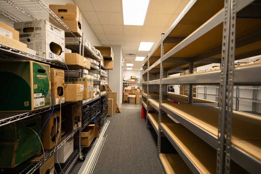 More Photos Of 190 Tenby Chase Dr, Delran Office For Lease