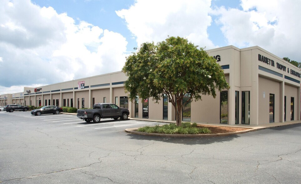 More Photos Of 1400 S Marietta Pky SE, Marietta Unknown For Lease