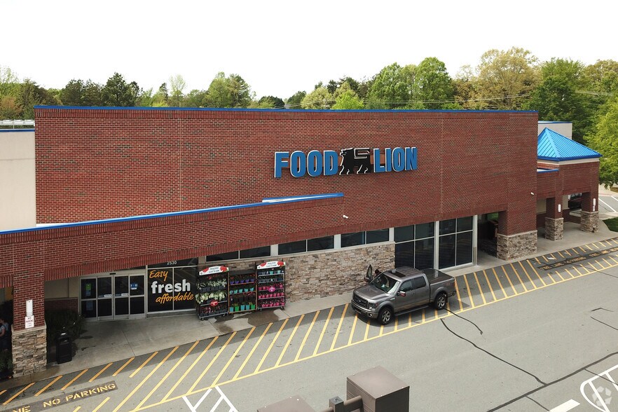 More Photos Of 2504-2510 Somerset Center Dr, Winston-Salem Unknown For Lease