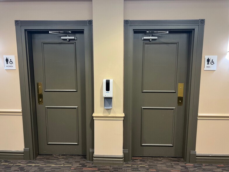 More Photos Of 435 Gregoire Dr, Fort McMurray Hotel For Lease