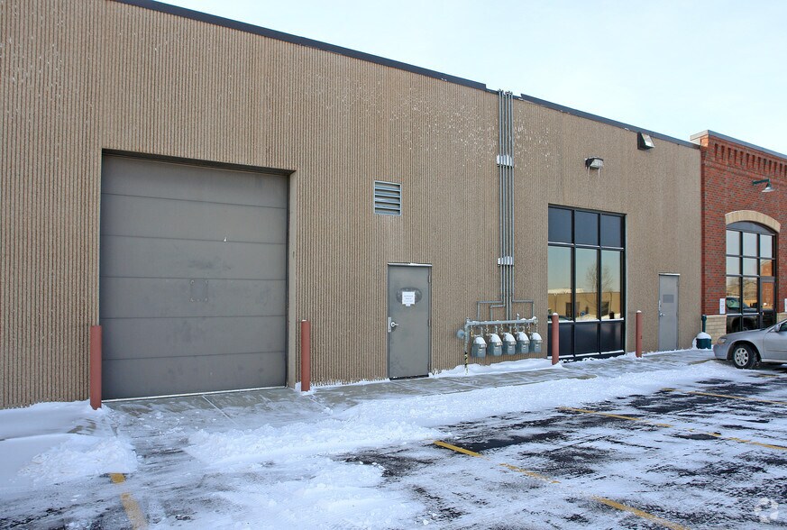 More Photos Of 100 Bridgepoint Way, South Saint Paul Flex For Sale