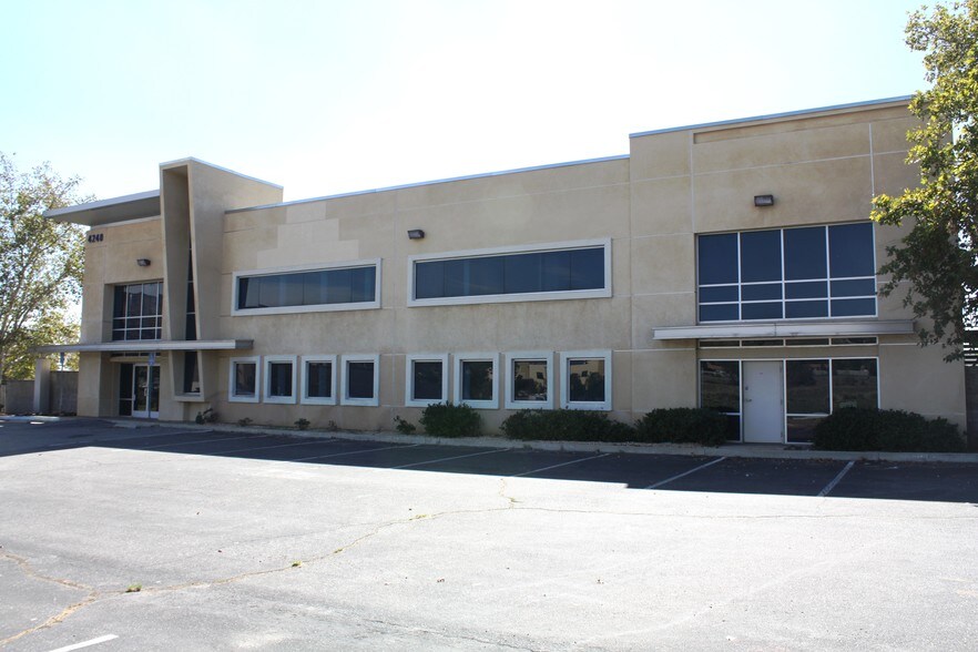 More Photos Of 4240 Hallmark Pky, San Bernardino Medical For Sale