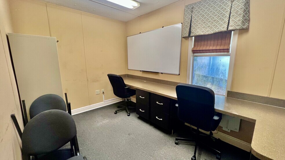 More Photos Of 5703 S Macdill Ave, Tampa Coworking Space