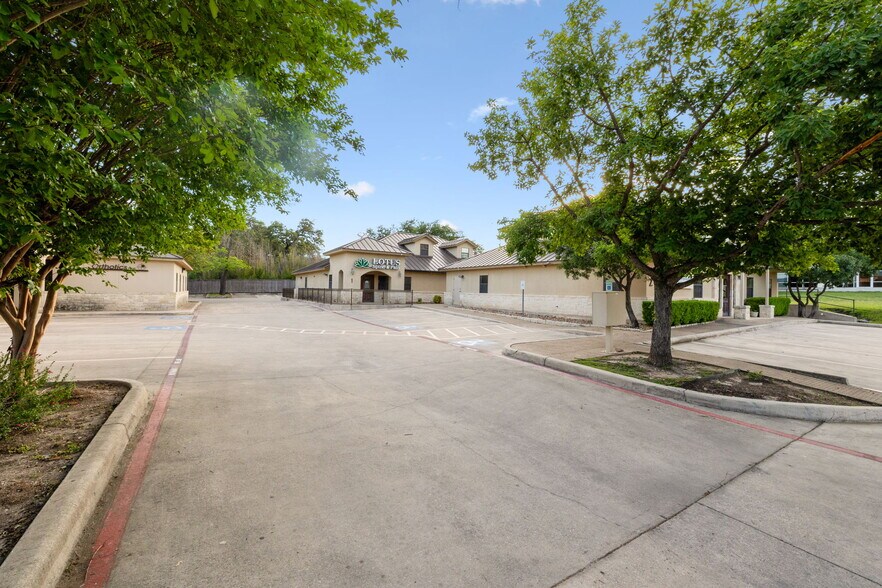 More Photos Of 2128 Babcock Rd, San Antonio Medical For Sale