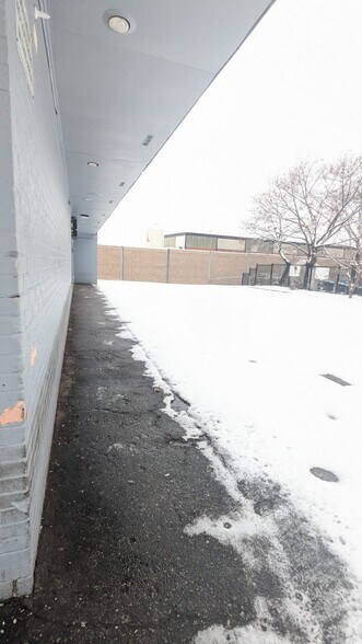 More Photos Of 109 Lotherton Ptway, Toronto Storefront Retail Residential For Lease