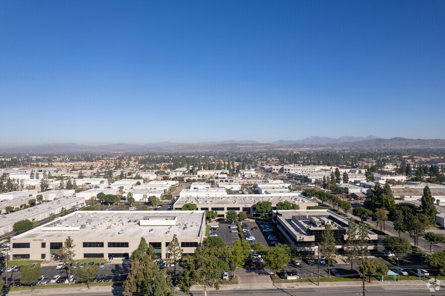 More Photos Of 4095 E La Palma Ave, Anaheim Flex For Sale