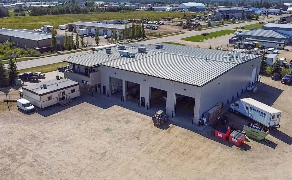 More Photos Of 952 Boulder Blvd, Stony Plain Warehouse For Lease