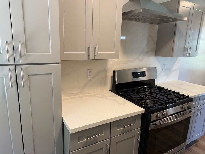 More Photos Of 1311-1315 N Allesandro St, Los Angeles Apartments For Sale