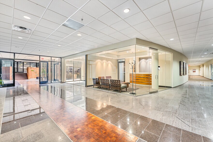 More Photos Of 100 Lexington St, Fort Worth Office For Lease