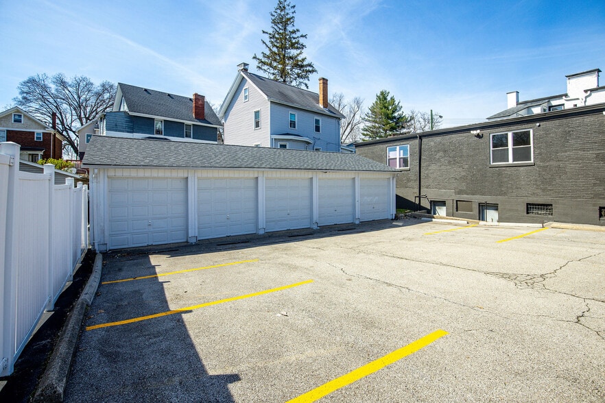 More Photos Of 2435 Williams Ave, Cincinnati Storefront Retail Residential For Lease