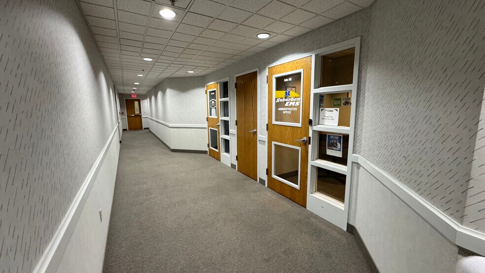 More Photos Of 2925 William Penn Hwy, Easton Office For Lease
