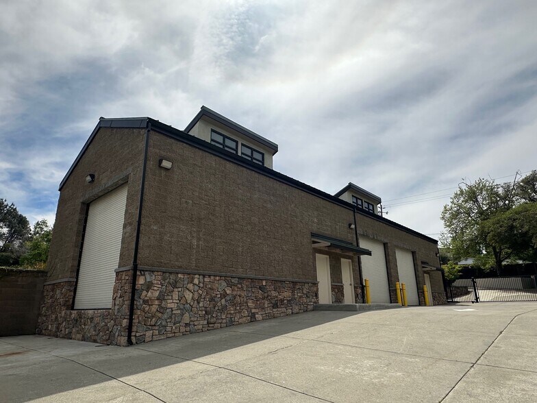 More Photos Of 9111 State Highway 193, Newcastle Light Distribution For Sale