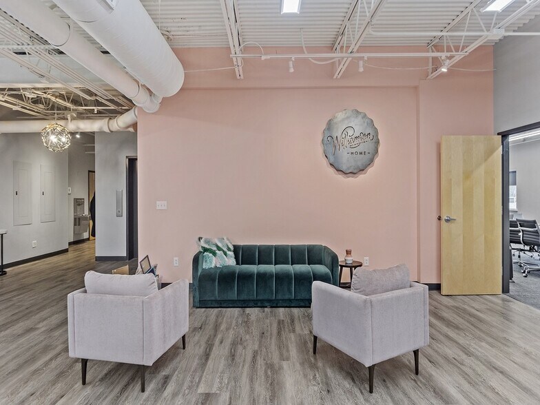 More Photos Of 7700-7750 Clayton Rd, Richmond Heights Office For Lease