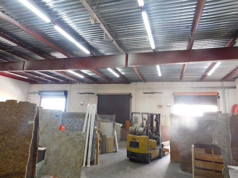 More Photos Of 3300 S Congress Ave, Boynton Beach Showroom For Lease