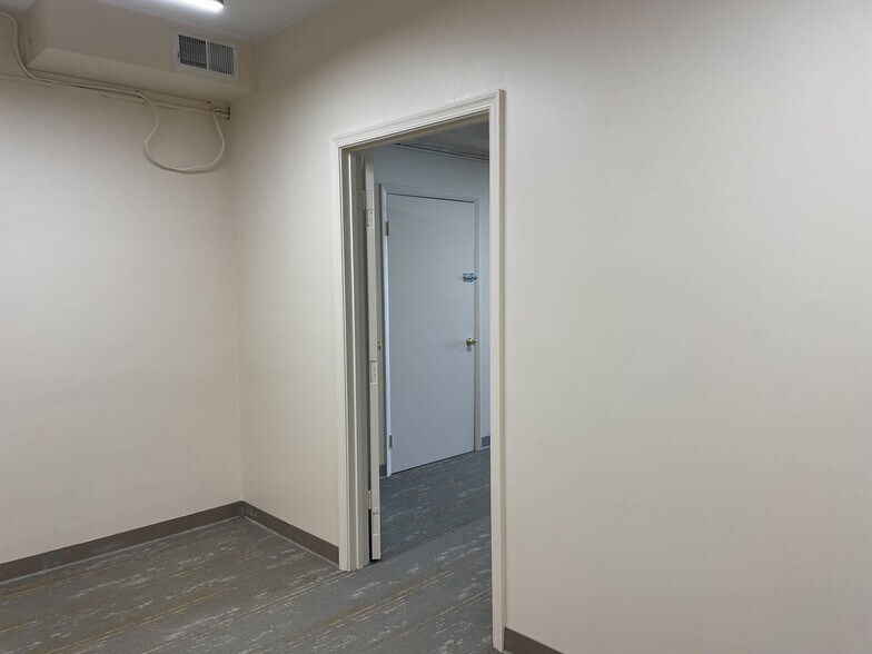 More Photos Of 1408 N Fillmore St, Arlington Office For Lease